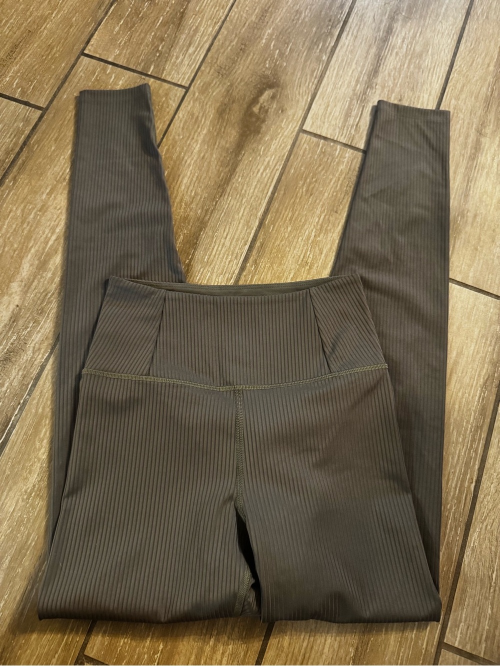 girlfriend collective Ribbed High-Rise Leggings in Olive